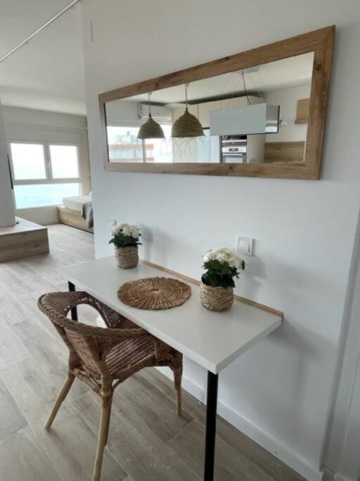 Precioso Apto Miami Primera Linia Playa Cala De Las Sirenas, Con Wifi Y Netflix, Adecuado Para Teletrabajar Miami Playa Exteriör bild