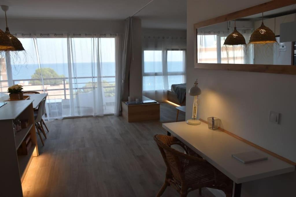 Precioso Apto Miami Primera Linia Playa Cala De Las Sirenas, Con Wifi Y Netflix, Adecuado Para Teletrabajar Miami Playa Exteriör bild